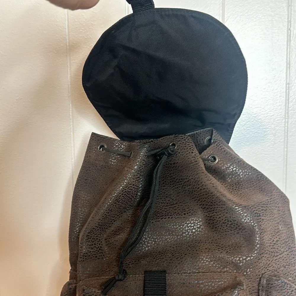Vintage FRIENDS Warner Bros Diet Coke Pebbled Leather Backpack Back Pack